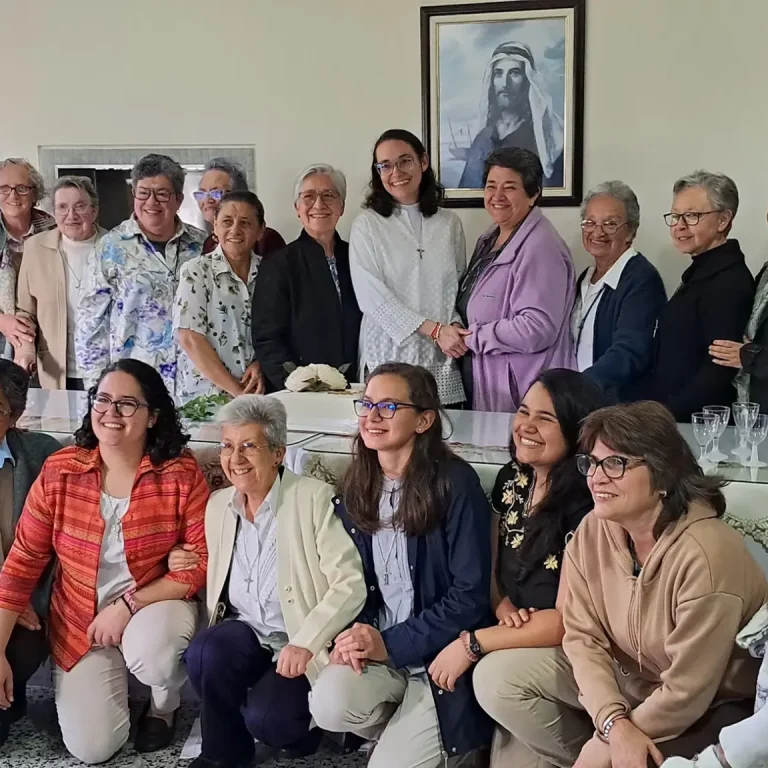 PIC Sr Daria Perpetual Vows group