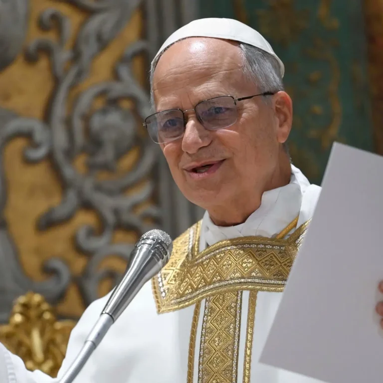 pope-leo-15-ap-gmh-250509_1746788759937_hpMain copy