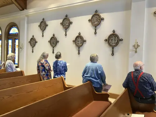 Leesville Bible study group