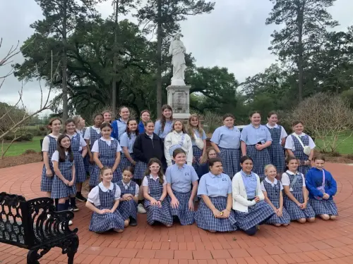 Sacred Heart School's Congregation of the Children of Mary, sponsors: Mrs. Karen Moreau and Mrs. Angela Mayeux, and chaperones made a pilgrimage to St. John Berchmans' Shrine at the Academy of the Sacred Heart at Grand Coteau, and visited Le Petit Mus'ee Museum. 
