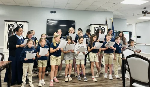 On March 23, AHFI Youth Group of Mater Dolorosa and St. Joseph’s School visited Avoyelles Manor Nursing Home for their March Mercy Mondays. They were joined by the children’s choir. Together they prayed the rosary and sang with the residents.